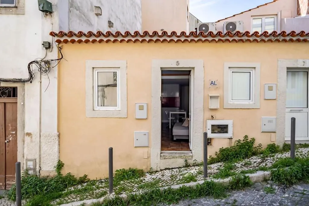 Appartamento Charming Studio With Ac And Loft On Ground Floor Lisbona Portogallo
