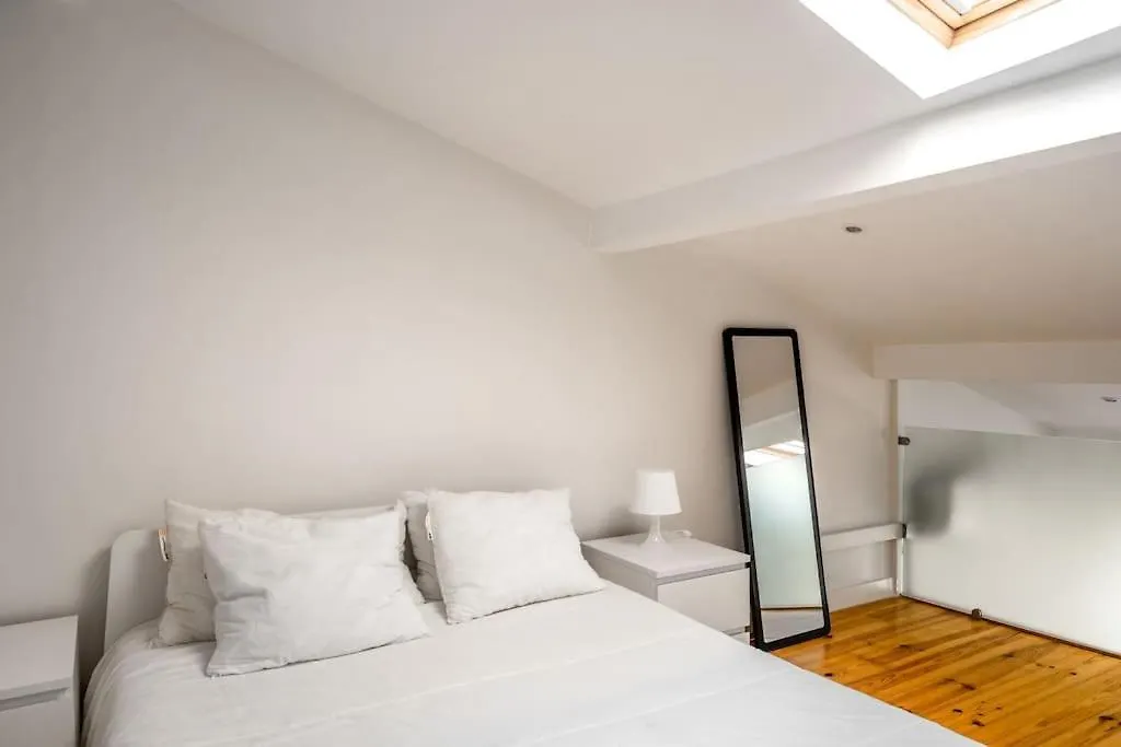 Charming Studio With Ac And Loft On Ground Floor Лиссабон 0*,  Португалия
